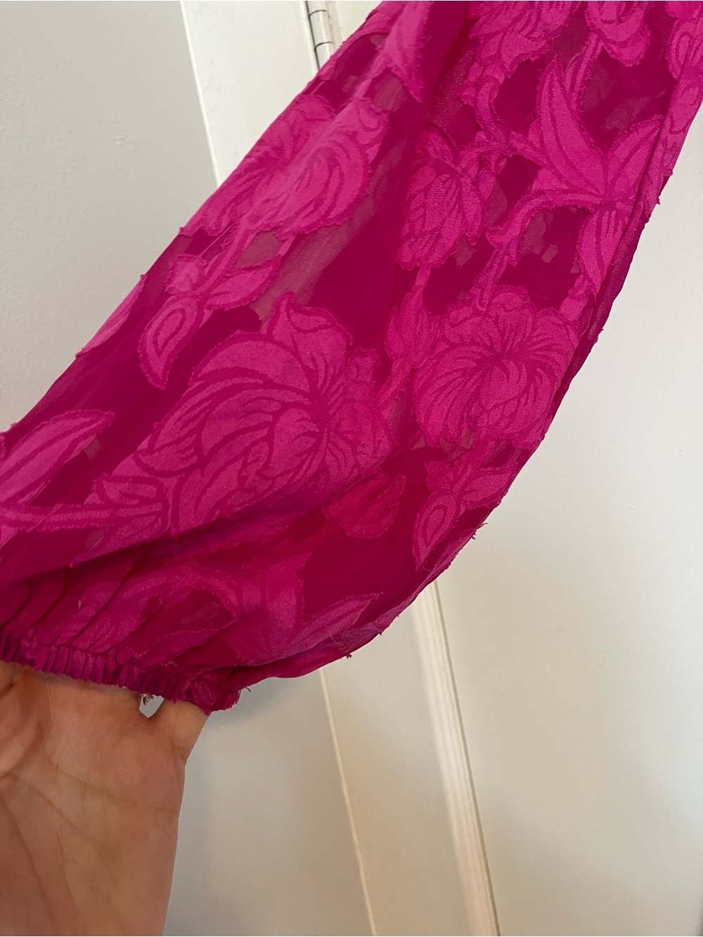 Band of the free Kiss Me Fuchsia peplum mini dress long sleeve medium ruffle - Picture 3 of 6